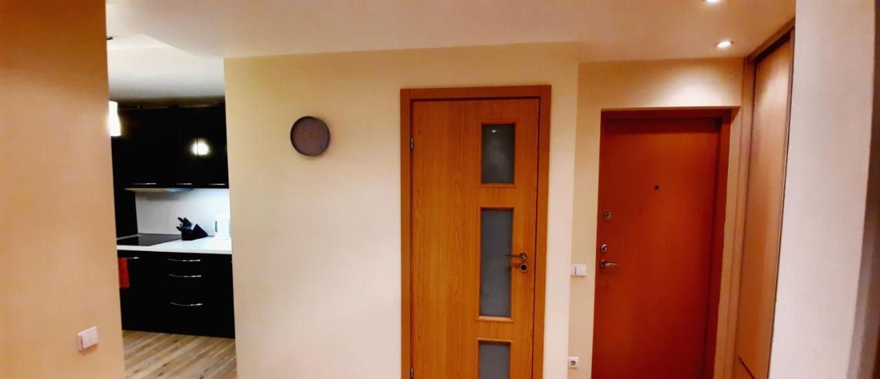 Panevėžys M&M Apartment VI Self Check-In מראה חיצוני תמונה